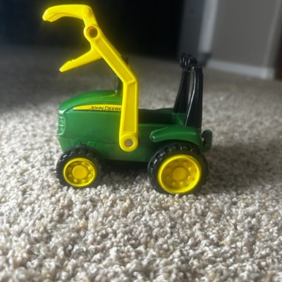 John Deere Toy Tractor With Hay Loader. 7 inch toy by Learning Curve - Picture 2 of 4